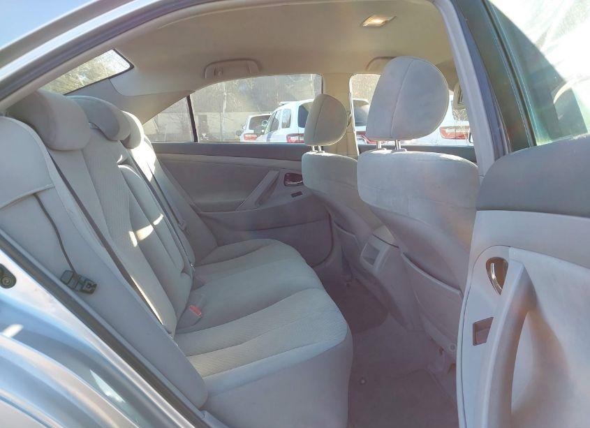 Photo 8 of 2007 Toyota Camry LE (VIN 4T1BE46K27U593658)