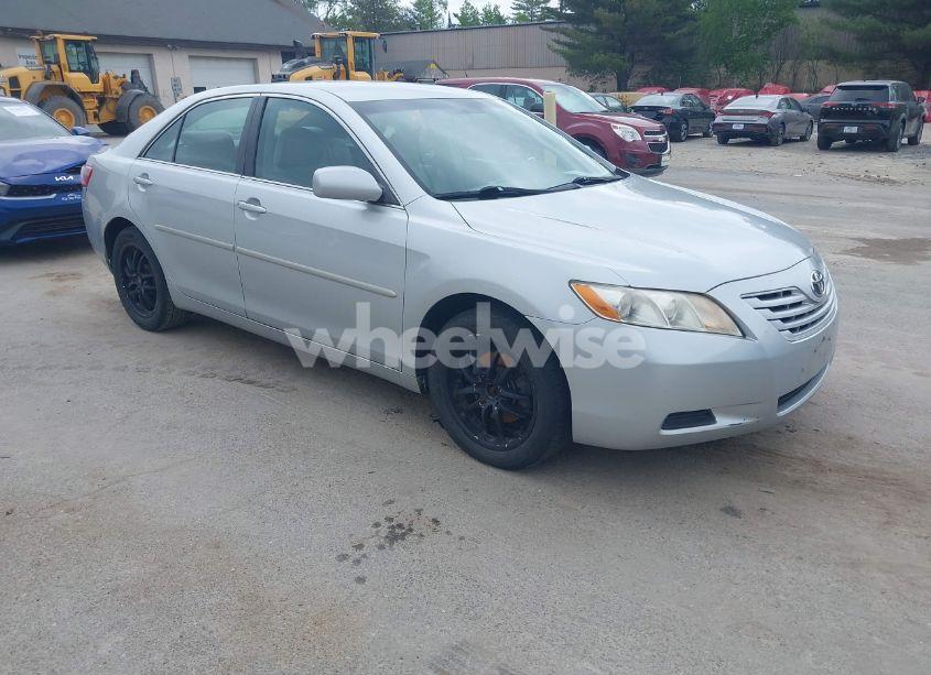 2007 Toyota Camry CE/LE/SE/XLE (VIN 4T1BE46K27U595278) main photo