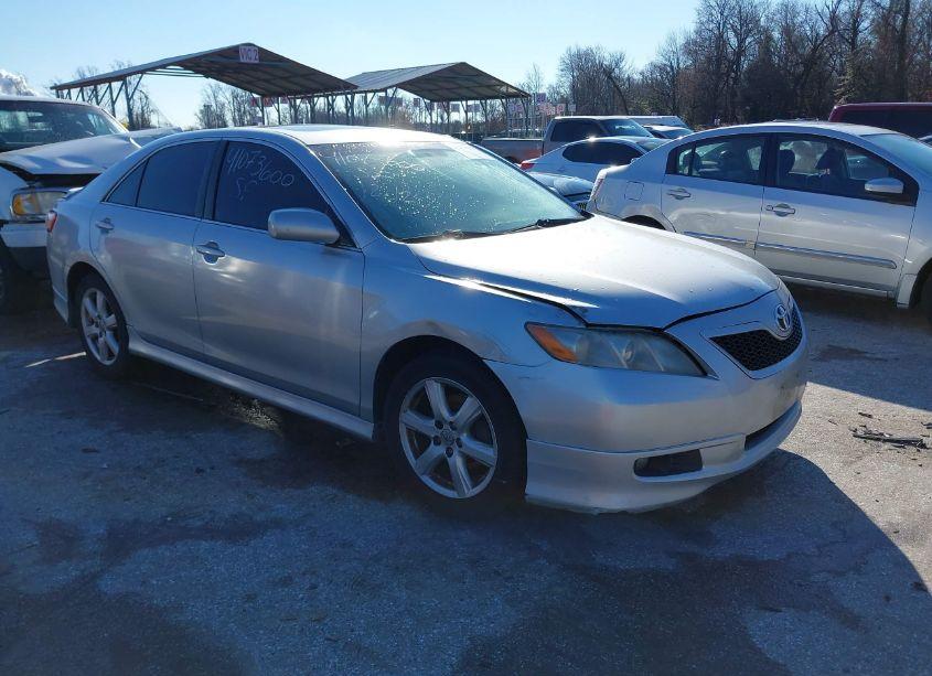 2007 Toyota Camry SE (VIN 4T1BE46K27U599248) main photo