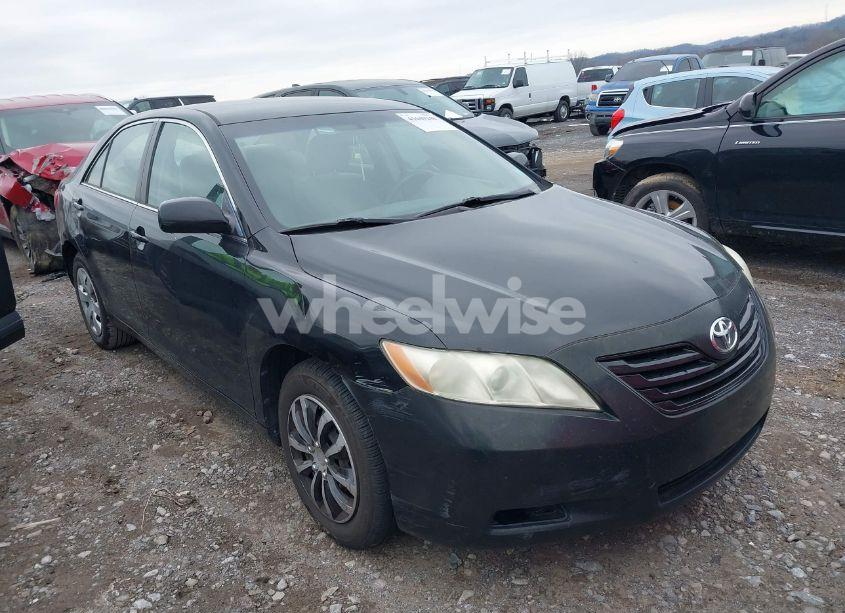 2007 Toyota Camry LE (VIN 4T1BE46K27U601354) main photo