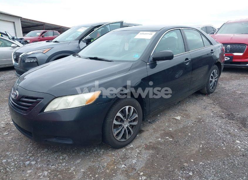 Photo 2 of 2007 Toyota Camry LE (VIN 4T1BE46K27U601354)