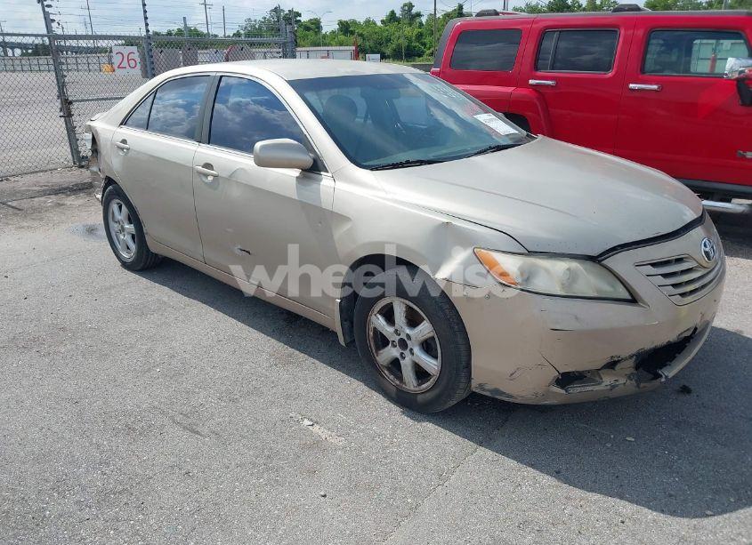 2007 Toyota Camry LE (VIN 4T1BE46K27U601466) main photo