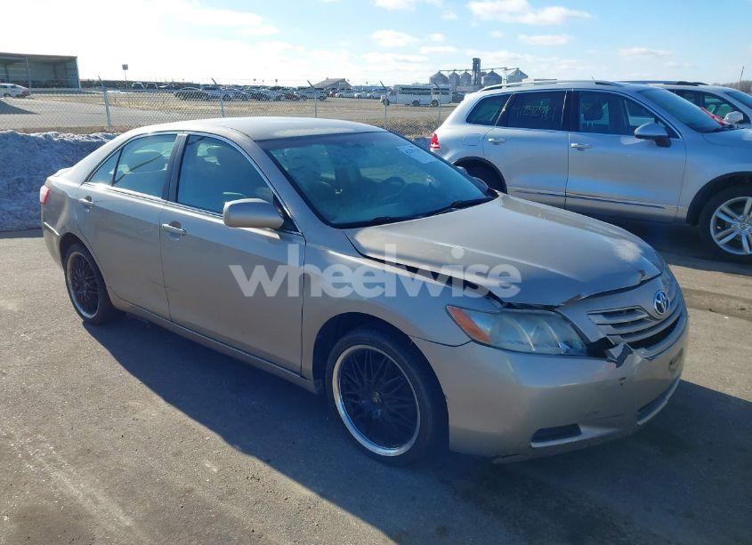 2007 Toyota Camry CE (VIN 4T1BE46K27U618722) main photo