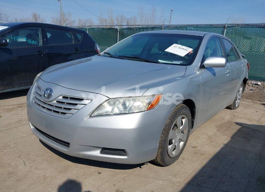 Photo 2 of 2007 Toyota Camry LE (VIN 4T1BE46K27U622740)