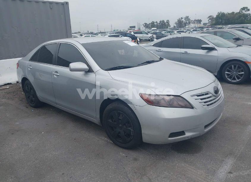 2007 Toyota Camry LE (VIN 4T1BE46K27U630806) main photo