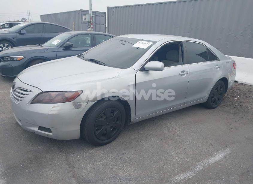 Photo 2 of 2007 Toyota Camry LE (VIN 4T1BE46K27U630806)
