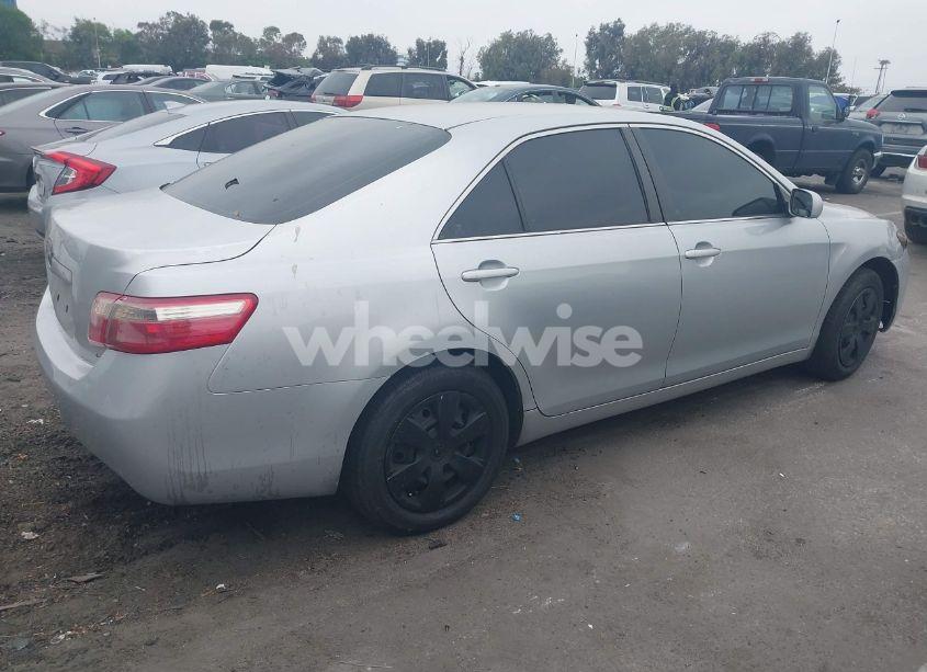 Photo 4 of 2007 Toyota Camry LE (VIN 4T1BE46K27U630806)