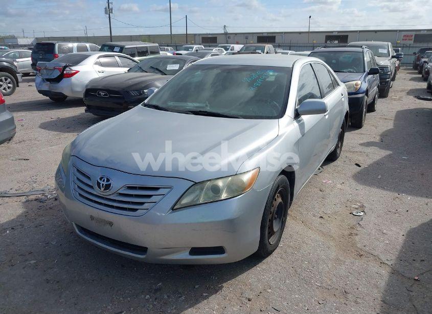 Photo 2 of 2007 Toyota Camry LE (VIN 4T1BE46K27U632975)