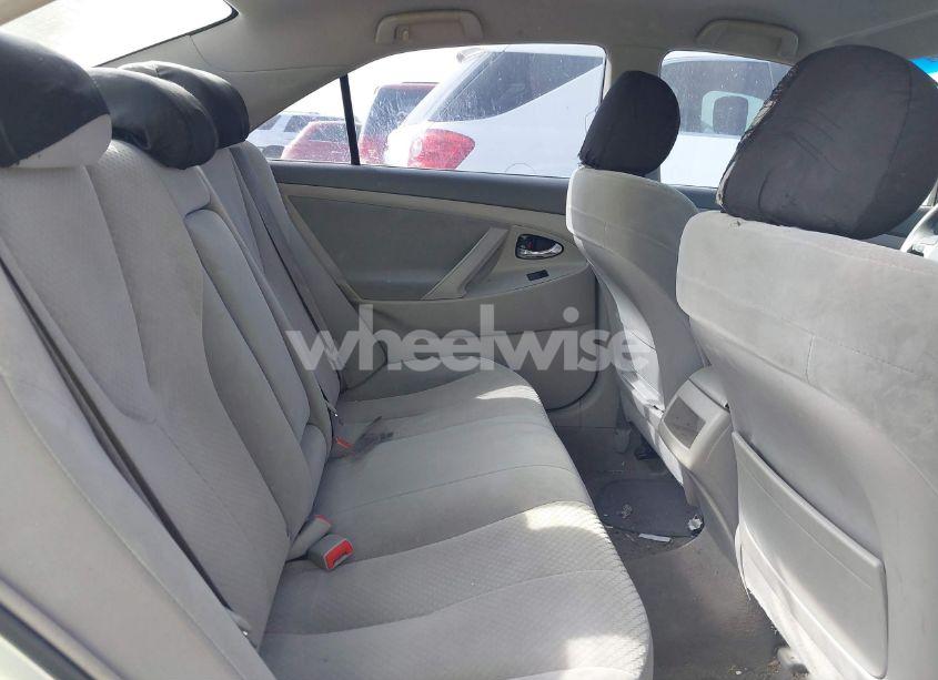 Photo 8 of 2007 Toyota Camry LE (VIN 4T1BE46K27U632975)