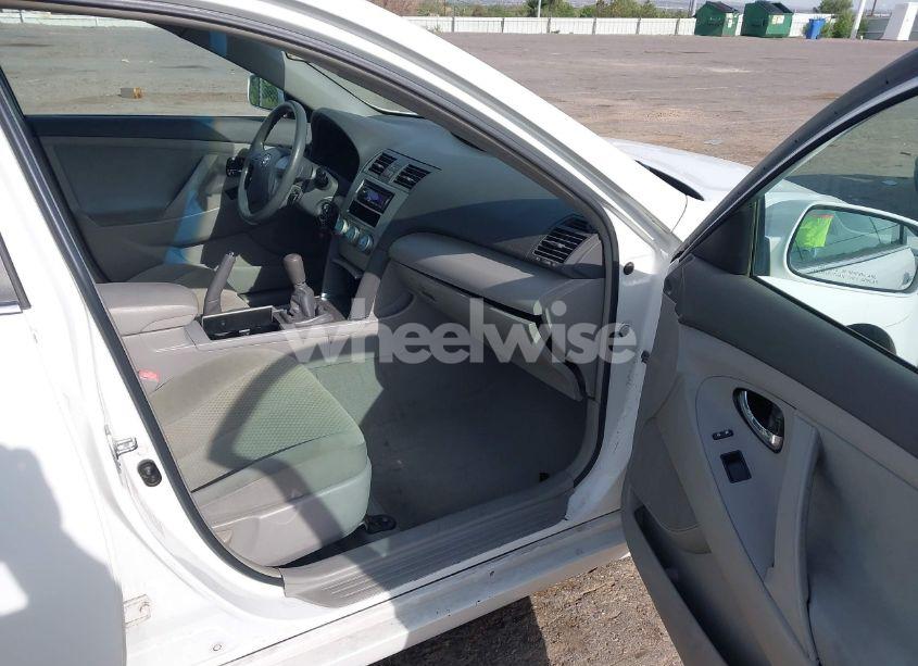 Photo 5 of 2007 Toyota Camry CE/LE/XLE/SE (VIN 4T1BE46K27U672893)