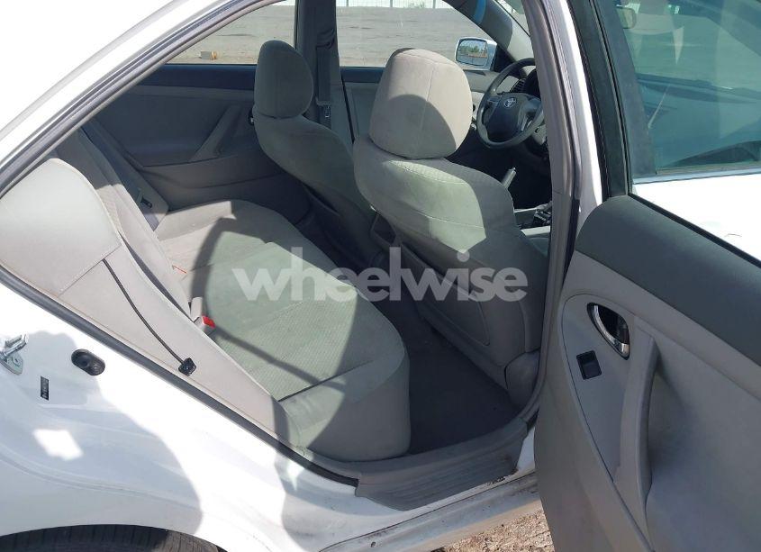 Photo 8 of 2007 Toyota Camry CE/LE/XLE/SE (VIN 4T1BE46K27U672893)