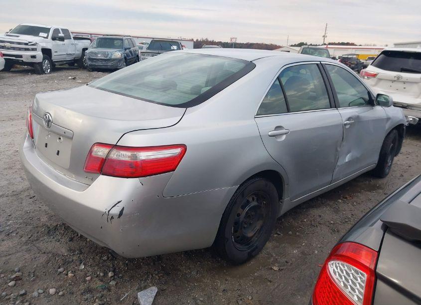 Photo 4 of 2007 Toyota Camry LE (VIN 4T1BE46K27U689175)