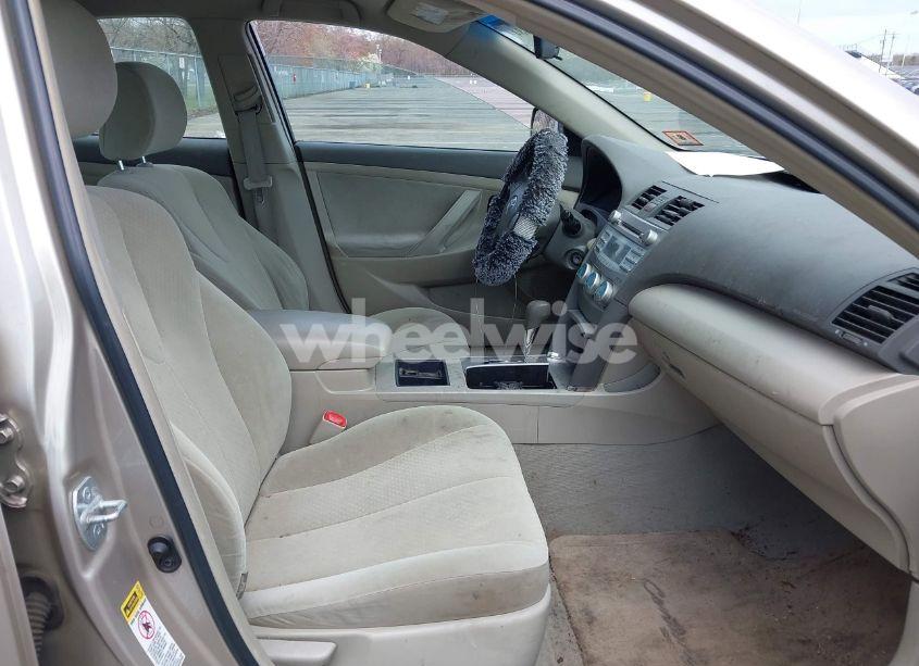 Photo 5 of 2007 Toyota Camry LE (VIN 4T1BE46K27U712731)