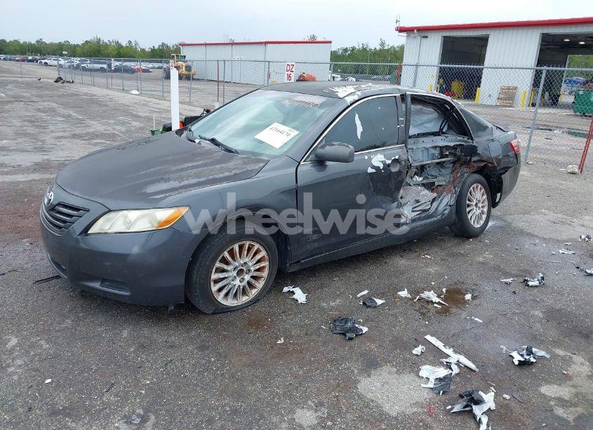 Photo 2 of 2007 Toyota Camry LE (VIN 4T1BE46K27U714561)