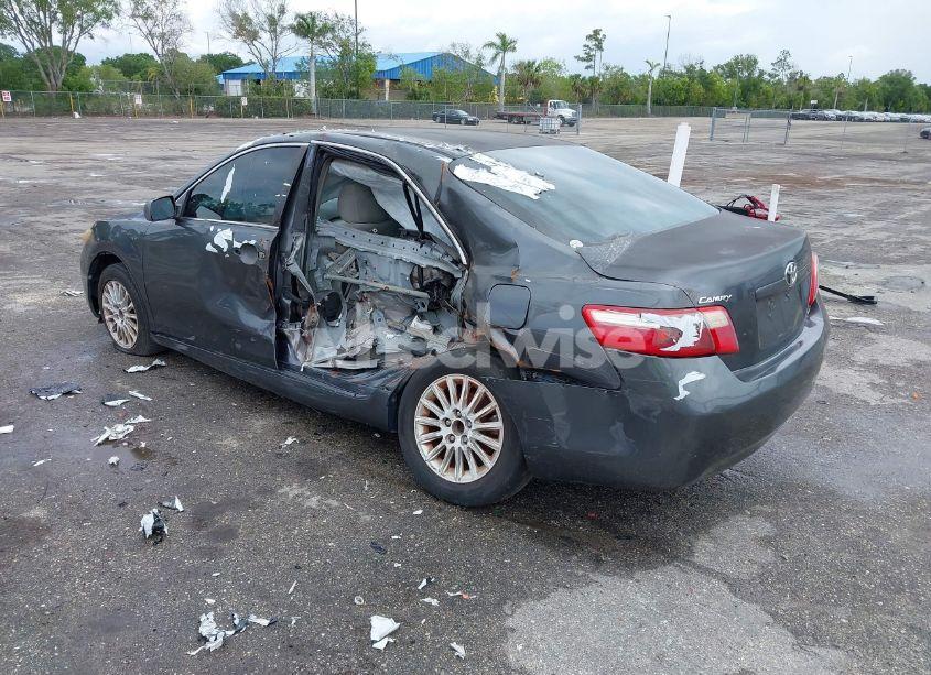 Photo 3 of 2007 Toyota Camry LE (VIN 4T1BE46K27U714561)