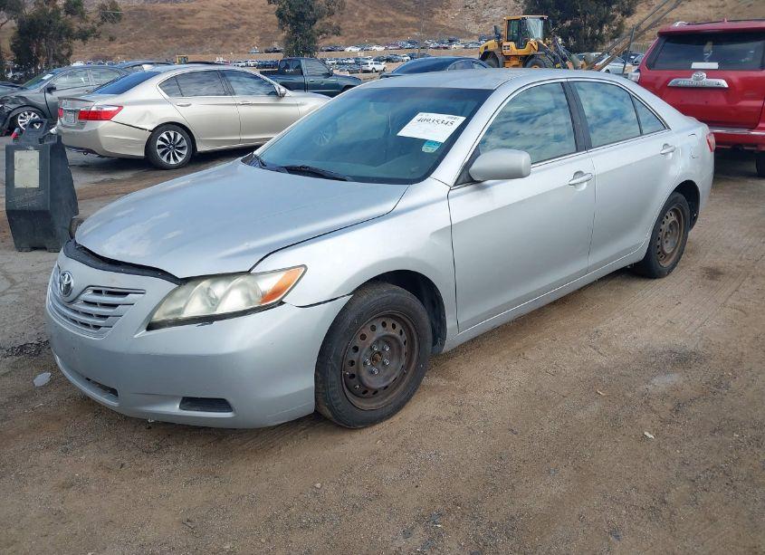 Photo 2 of 2007 Toyota Camry LE (VIN 4T1BE46K27U716990)
