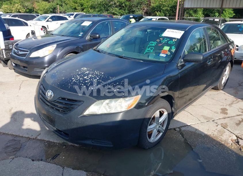 Photo 2 of 2007 Toyota Camry LE (VIN 4T1BE46K27U725768)