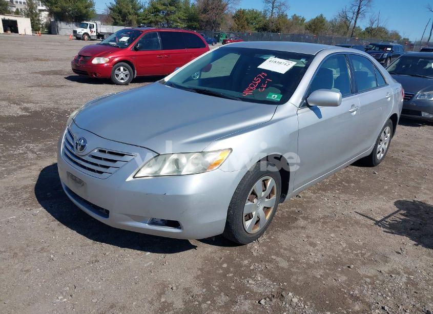 Photo 2 of 2008 Toyota Camry LE (VIN 4T1BE46K28U196811)