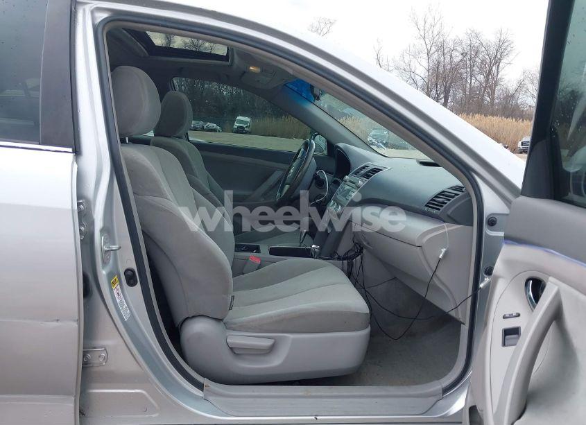 Photo 5 of 2008 Toyota Camry LE (VIN 4T1BE46K28U211274)