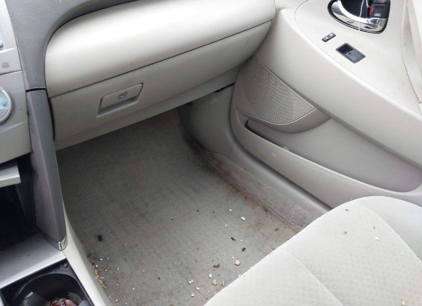 Photo 5 of 2008 Toyota Camry LE (VIN 4T1BE46K28U225787)