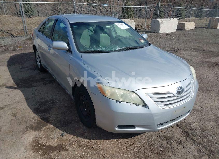 2008 Toyota Camry LE (VIN 4T1BE46K28U765513) main photo