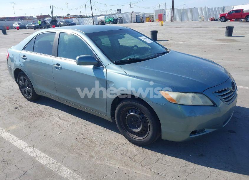 2008 Toyota Camry LE (VIN 4T1BE46K28U771070) main photo