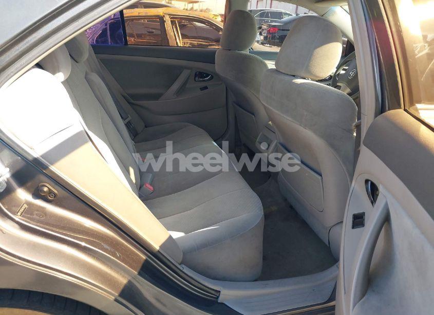 Photo 8 of 2009 Toyota Camry LE (VIN 4T1BE46K29U267099)