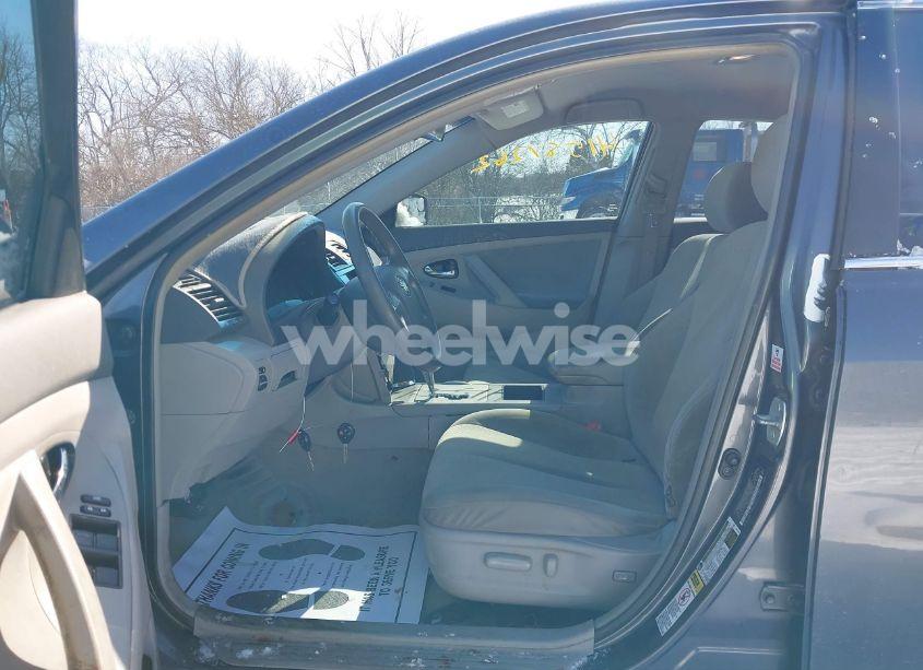 Photo 5 of 2009 Toyota Camry LE (VIN 4T1BE46K29U281391)