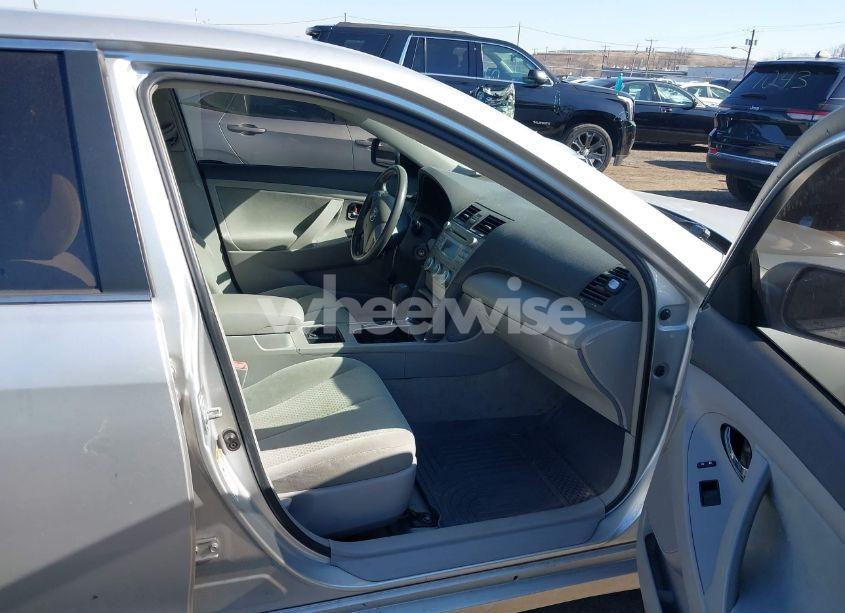 Photo 5 of 2009 Toyota Camry LE (VIN 4T1BE46K29U367879)