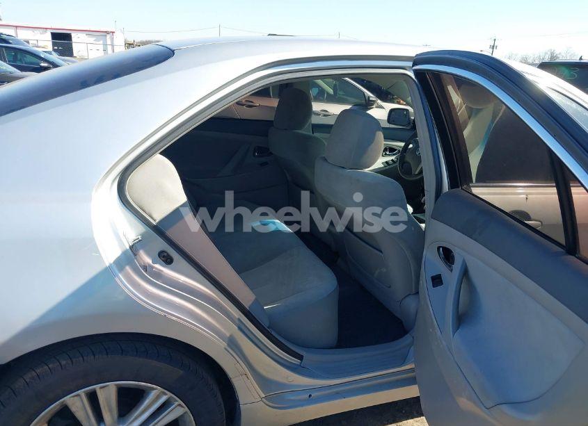 Photo 8 of 2009 Toyota Camry LE (VIN 4T1BE46K29U367879)