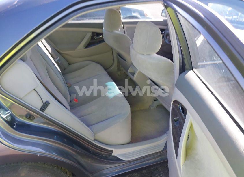 Photo 8 of 2009 Toyota Camry LE (VIN 4T1BE46K29U374301)