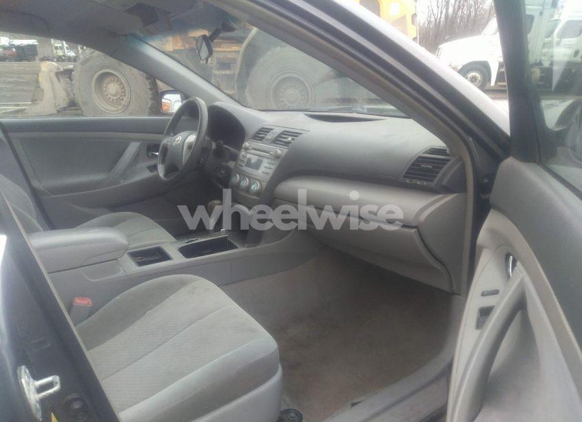 Photo 5 of 2009 Toyota Camry LE (VIN 4T1BE46K29U375707)