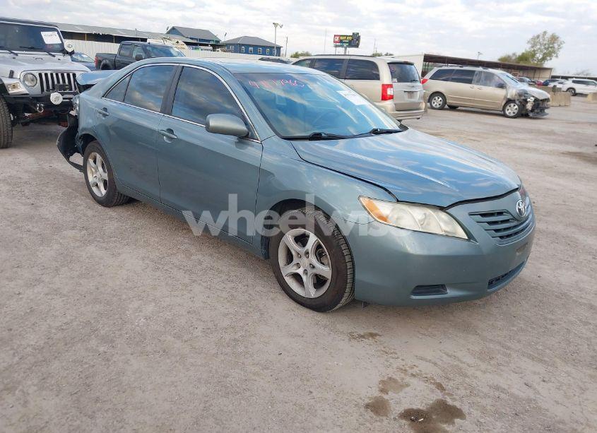 2009 Toyota Camry LE (VIN 4T1BE46K29U820690) main photo