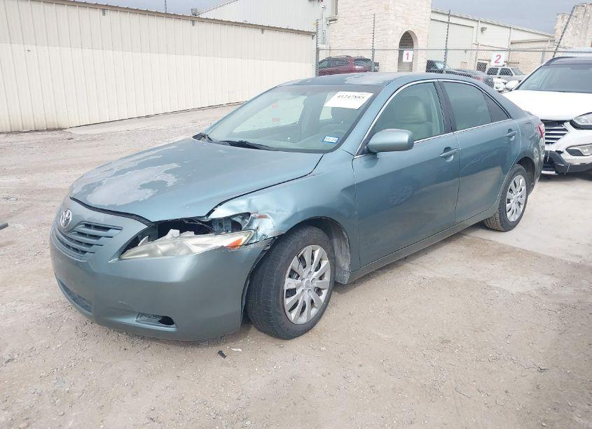 Photo 2 of 2009 Toyota Camry LE (VIN 4T1BE46K29U830779)