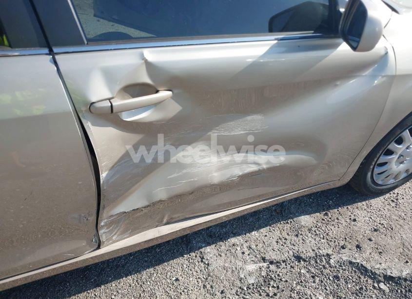 Photo 6 of 2009 Toyota Camry LE (VIN 4T1BE46K29U841801)