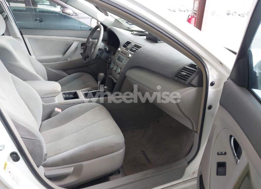 Photo 5 of 2009 Toyota Camry (VIN 4T1BE46K29U846254)