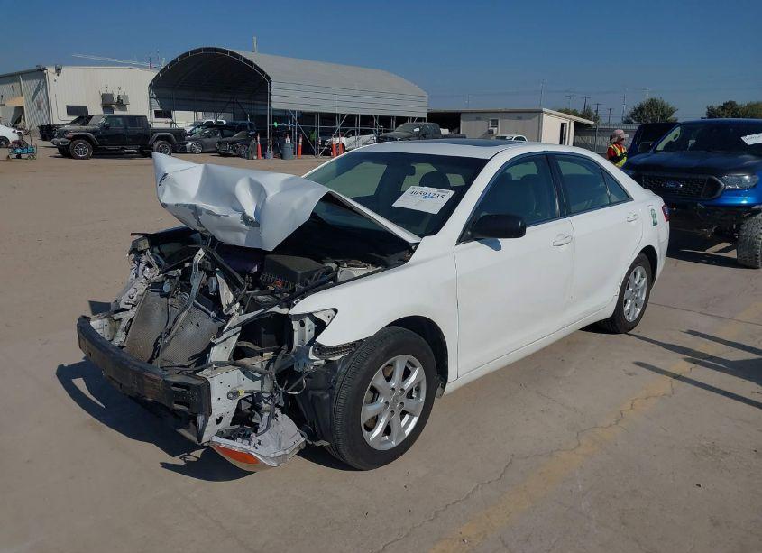 Photo 2 of 2009 Toyota Camry LE (VIN 4T1BE46K29U867900)