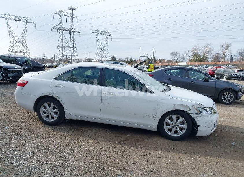 Photo 13 of 2009 Toyota Camry LE (VIN 4T1BE46K29U880520)