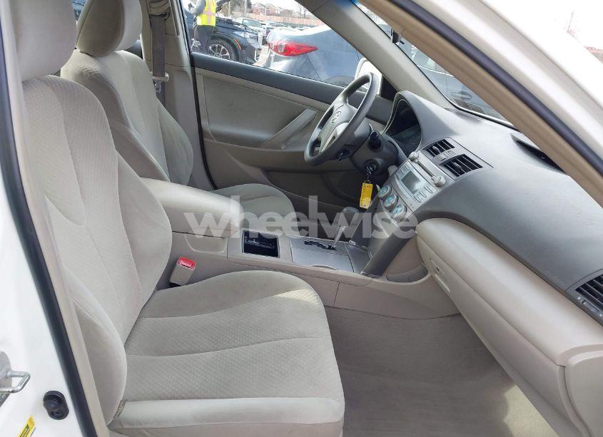 Photo 5 of 2009 Toyota Camry LE (VIN 4T1BE46K29U880520)