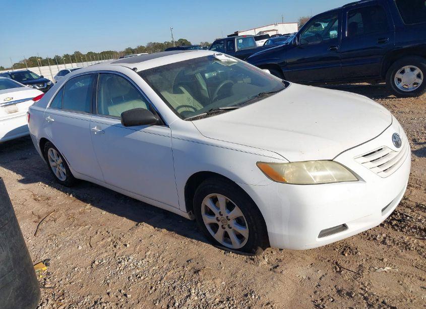 2009 Toyota Camry LE (VIN 4T1BE46K29U883482) main photo