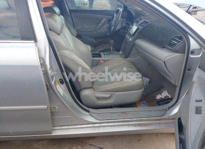 Photo 5 of 2009 Toyota Camry LE (VIN 4T1BE46K29U918053)