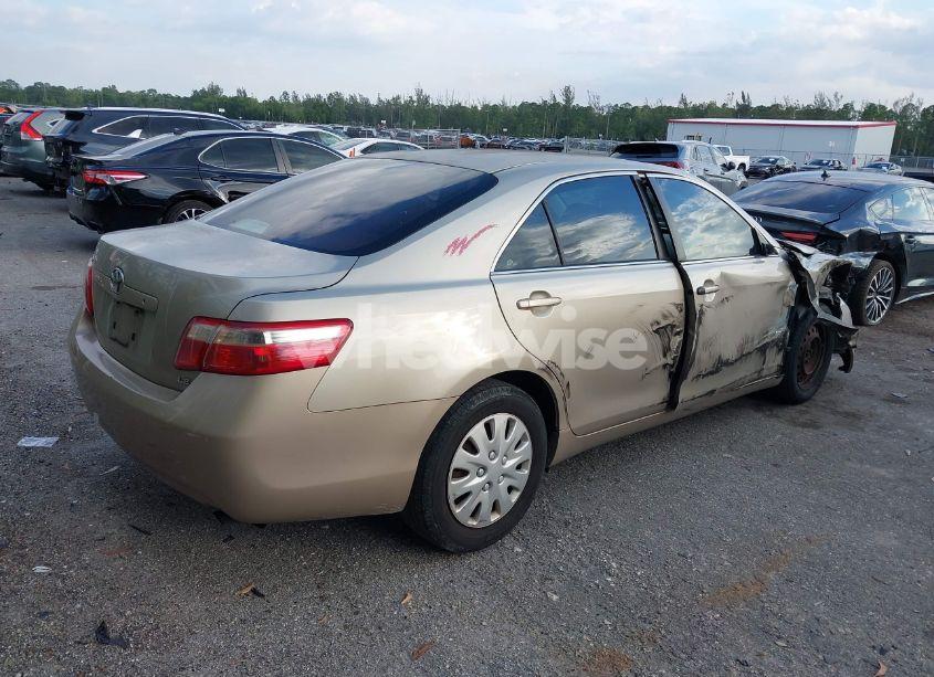 Photo 4 of 2007 Toyota Camry LE (VIN 4T1BE46K37U065451)