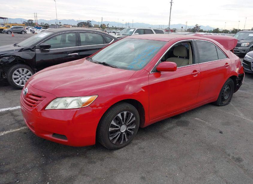 Photo 2 of 2007 Toyota Camry LE (VIN 4T1BE46K37U068155)