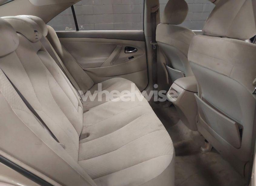 Photo 8 of 2007 Toyota Camry LE (VIN 4T1BE46K37U083769)