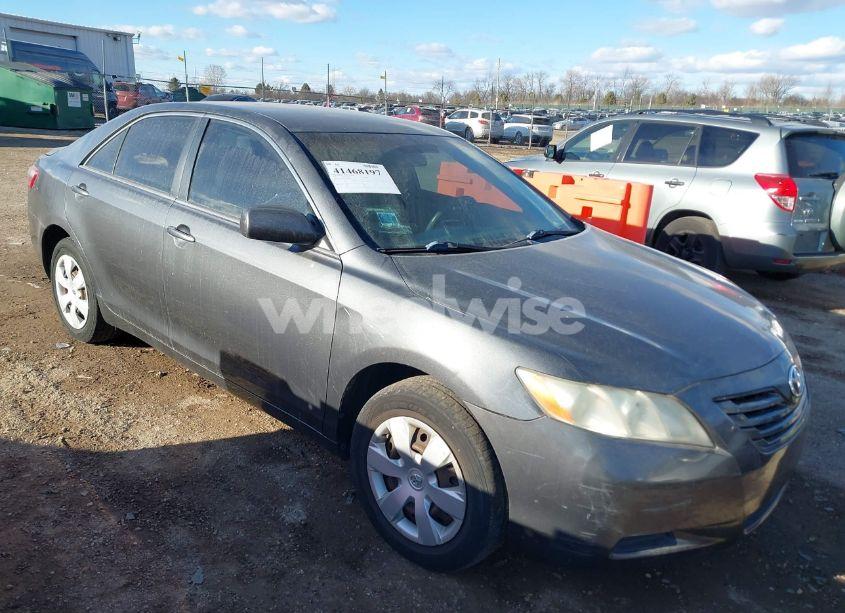 2007 Toyota Camry LE (VIN 4T1BE46K37U086543) main photo