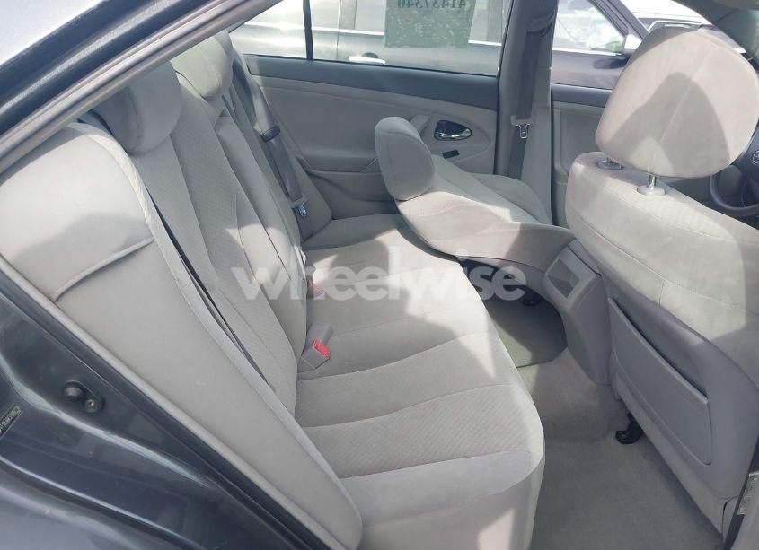 Photo 8 of 2007 Toyota Camry LE (VIN 4T1BE46K37U087238)