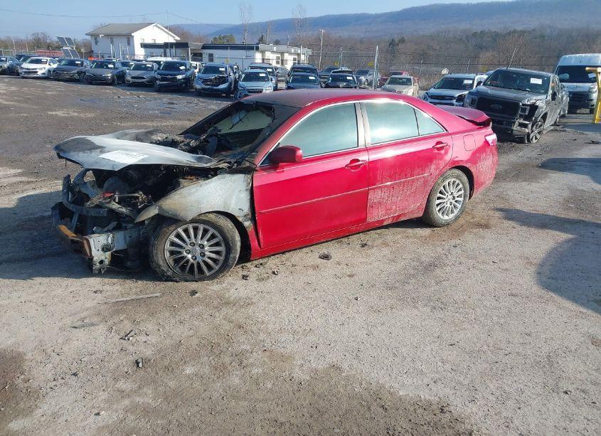 Photo 2 of 2007 Toyota Camry LE (VIN 4T1BE46K37U114051)