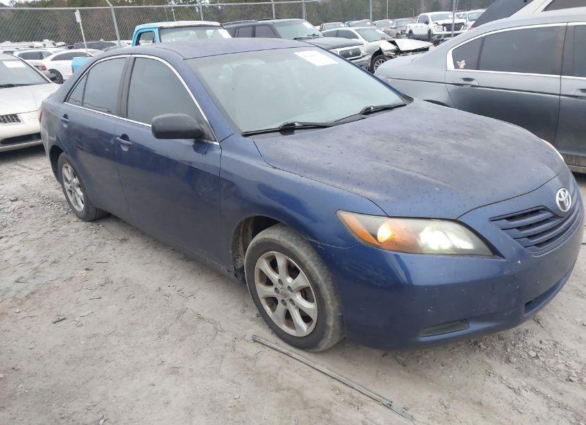 2007 Toyota Camry LE (VIN 4T1BE46K37U123400) main photo