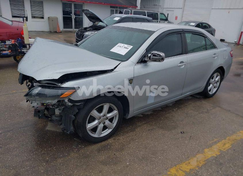 Photo 2 of 2007 Toyota Camry LE (VIN 4T1BE46K37U134381)