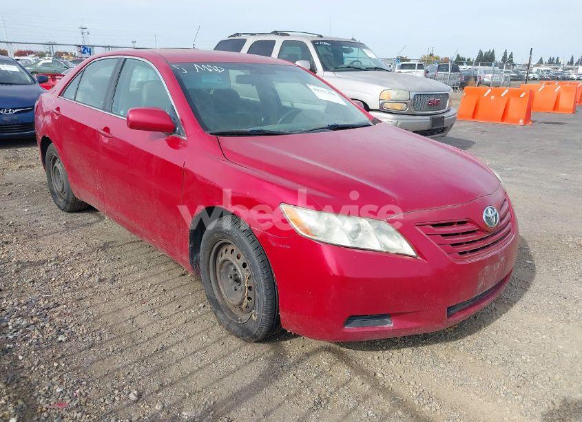 2007 Toyota Camry LE (VIN 4T1BE46K37U136180) main photo